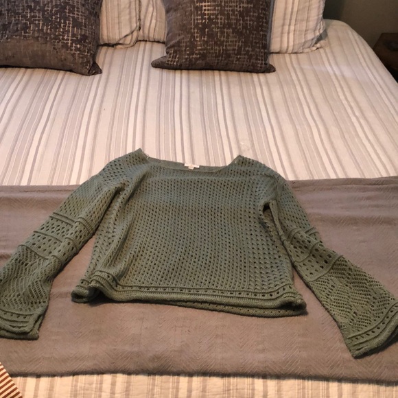 Sweater - Picture 3 of 3